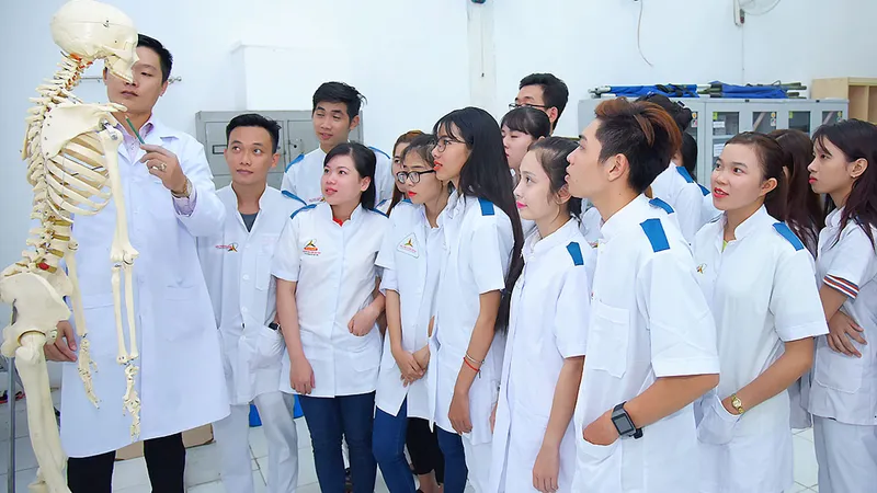 Đào tạo liên thông nhiều sóng gió
