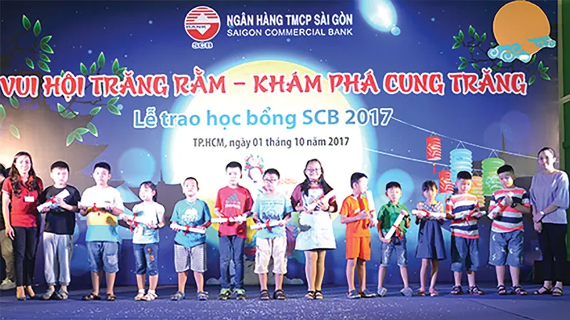 SCB tổ chức chương trình “Vui hội trăng rằm, khám phá cung trăng”