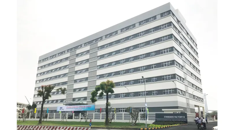 Khu nhà xưởng cao tầng hiện đại trong KCX Tân Thuận (quận 7, TPHCM) 