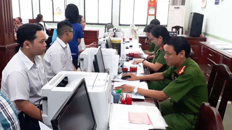 Làm hết việc, chứ không chỉ hết giờ