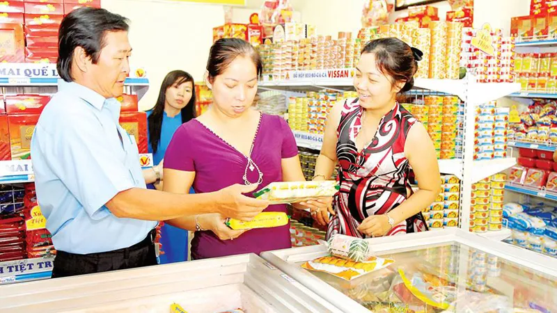 Cạnh tranh chuỗi cửa hàng tiện lợi: Mạnh được, yếu thua!