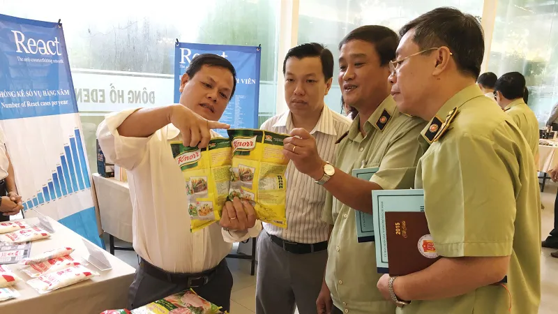 Tiêu dùng thông minh để chống hàng giả