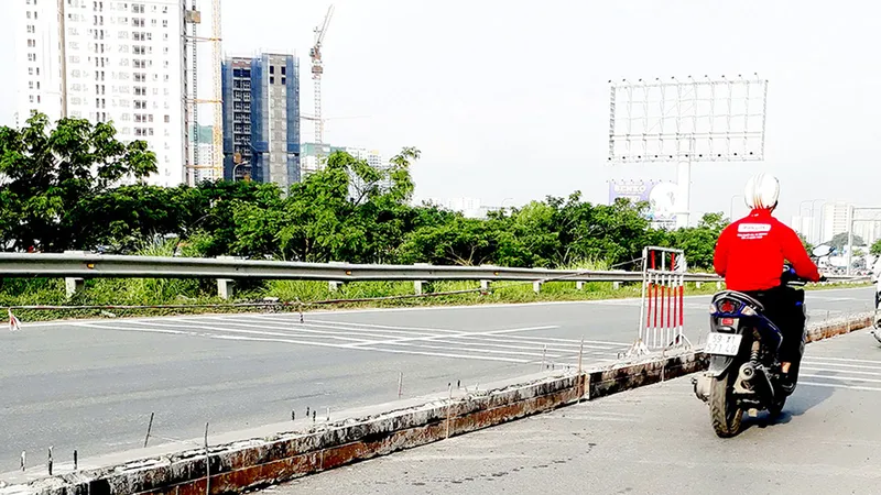 Chông sắt bẫy người đi đường