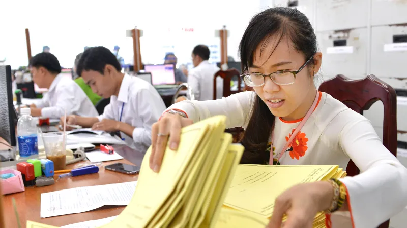 Tăng lương = Hợp lý hóa ngân sách + tinh giản bộ máy 