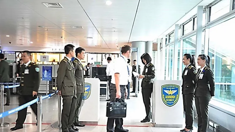 Cảnh báo hành vi vi phạm an ninh hàng không, mức phạt lên đến 100 triệu đồng 