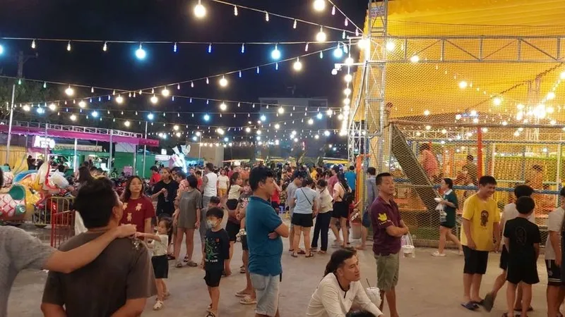 Khu vui chơi vừa đưa vào phục vụ cư dân
