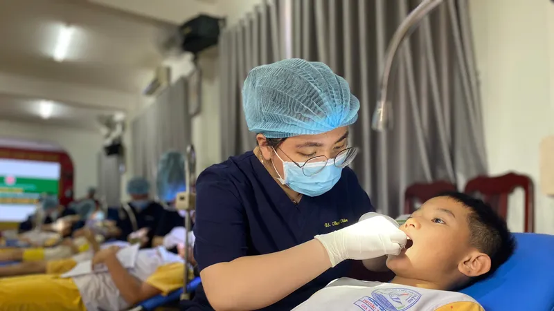 1.500 học sinh Trường Tiểu học Phước Thắng được khám răng miễn phí