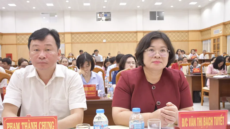Đổi mới sinh hoạt chi bộ gắn với mô hình chính quyền địa phương 2 cấp
