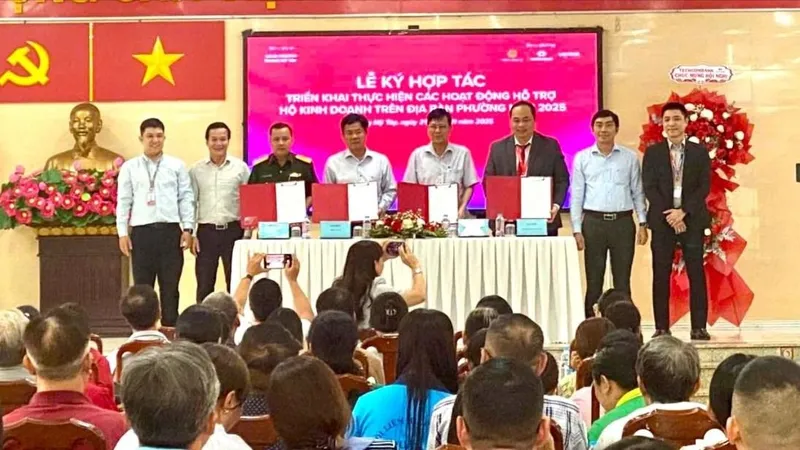 Phường Trung Mỹ Tây triển khai các hoạt động hỗ trợ hộ kinh doanh phát triển bền vững