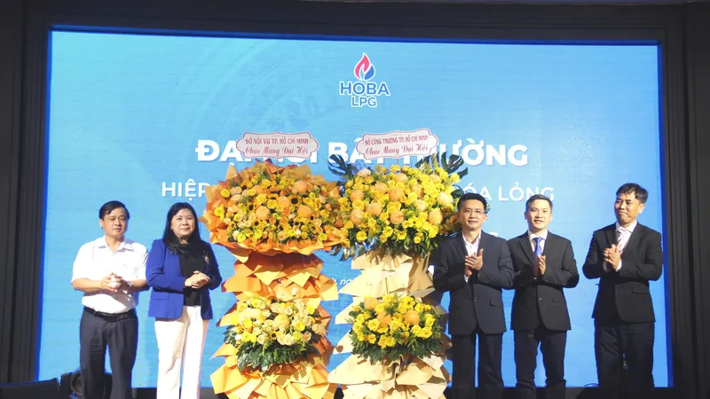 Phát huy vai trò của hiệp hội trong đấu tranh, ngăn chặn hàng giả, hàng nhái