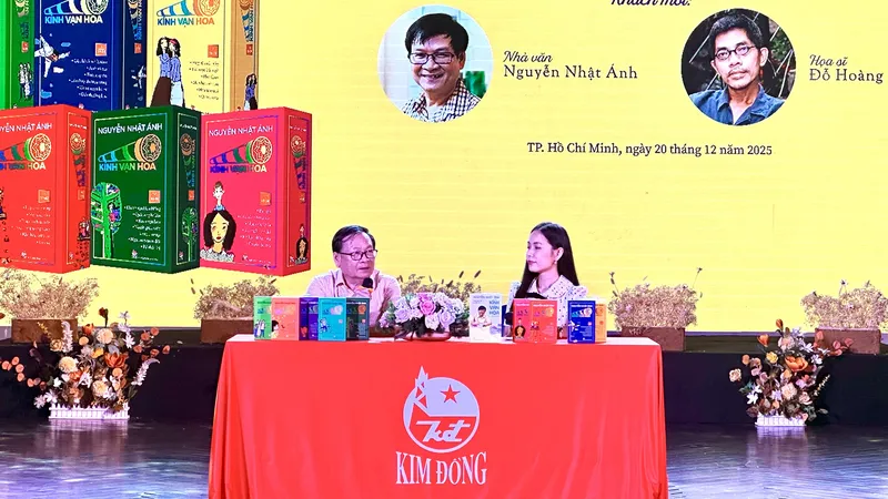Nhà văn Nguyễn Nhật Ánh: “Viết Kính vạn hoa, tôi không còn cửa thoát hiểm”