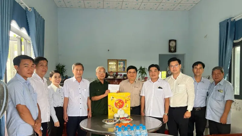Xuân ấm nơi vùng quê 