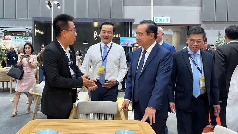 Kim ngạch xuất khẩu ngành gỗ Việt Nam lần đầu cán mốc 17,2 tỷ USD