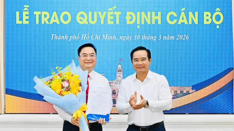 Chủ tịch UBND TPHCM trao quyết định bổ nhiệm Giám đốc Sở Tài chính
