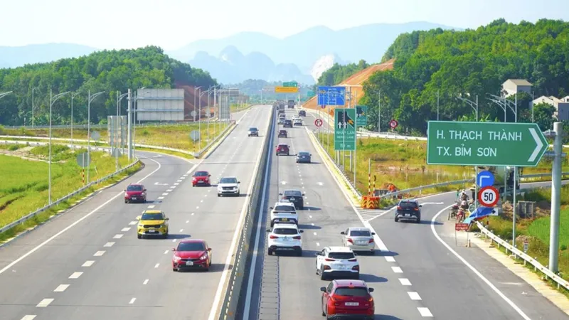 Đấu tranh phản bác các quan điểm sai trái về đầu tư công trong lĩnh vực xây dựng: Nhìn từ thực tiễn quản lý đầu tư phát triển hạ tầng giao thông