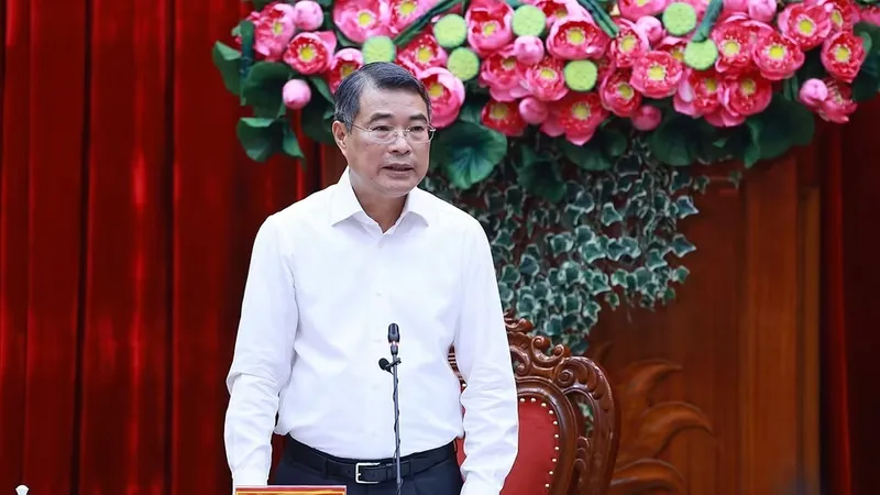 Thủ tướng Lê Minh Hưng: Vĩnh Long phải đổi mới mô hình tăng trưởng để phát triển nhanh, bền vững