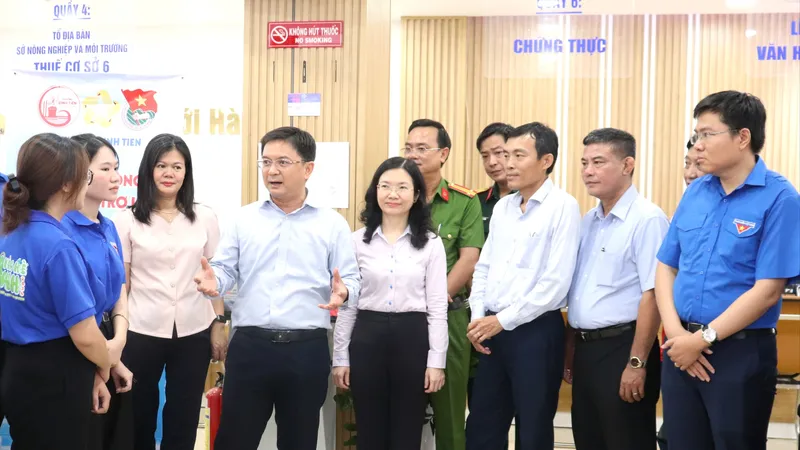 Phó Chủ tịch UBND TPHCM Nguyễn Mạnh Cường thăm, động viên đội hình “Mùa hè số”