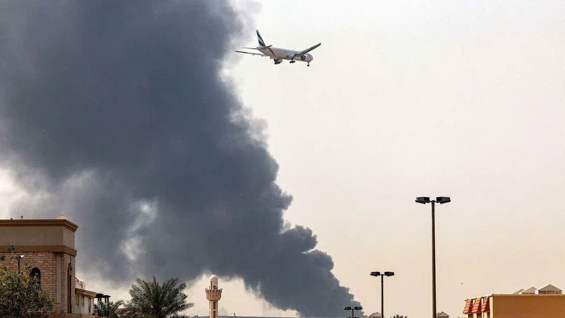 阿联酋宣布临时关闭部分领空