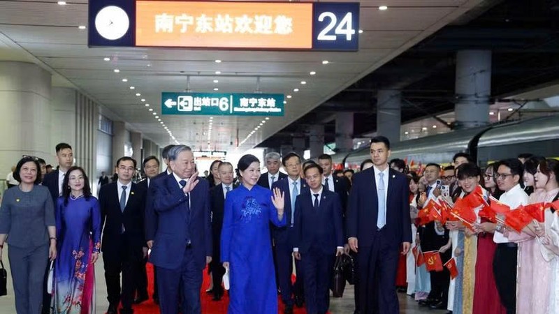 越南党中央总书记、国家主席苏林及夫人圆满结束对中国进行的国事访问