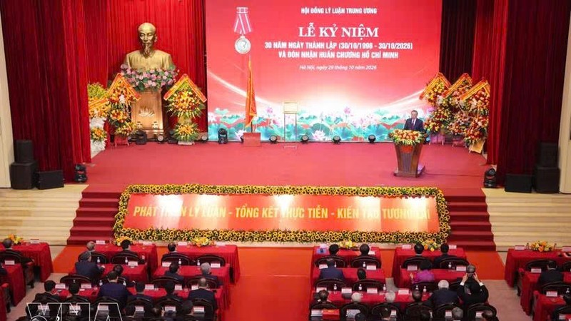 中央理论委员会成立30周年纪念大会举行。图自越通社