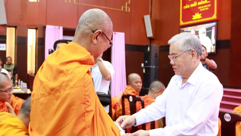 15 cá nhân được tặng Kỷ niệm chương “Vì sự nghiệp phát triển các dân tộc“