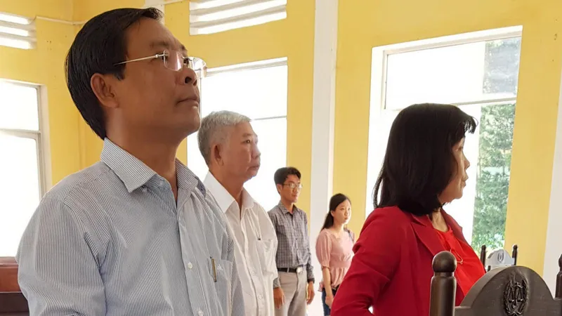 Nguyên hiệu trưởng và thuộc cấp chiếm đoạt trên 900 triệu đồng tiền học phí nhận án tù
