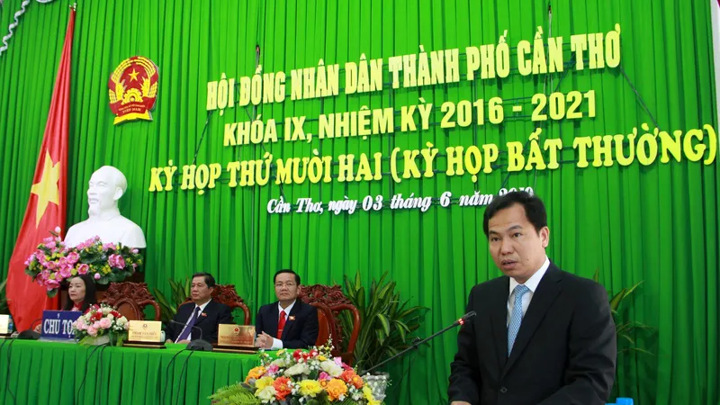 Ông Lê Quang Mạnh giữ chức Chủ tịch UBND TP Cần Thơ