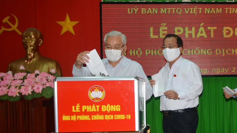 Sóc Trăng tiếp nhận hơn 1 tỷ đồng phòng chống dịch Covid-19