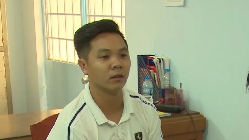 Đối tượng Dương Nguyễn Hoàng Vũ tại cơ quan công an. Ảnh: NGHIÊM TÚC
