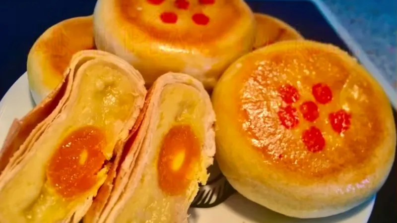 Nhạc ngũ âm, múa Rom-Vong, nghề làm bánh pía trở thành Di sản Văn hoá phi vật thể 