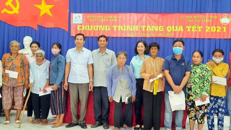 Quỹ Thiện Tâm trao 1.500 phần quà tết cho người nghèo tại Sóc Trăng