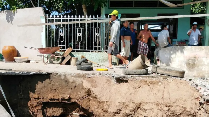 Sóc Trăng công bố tình huống khẩn cấp sạt lở các cồn trên sông Hậu