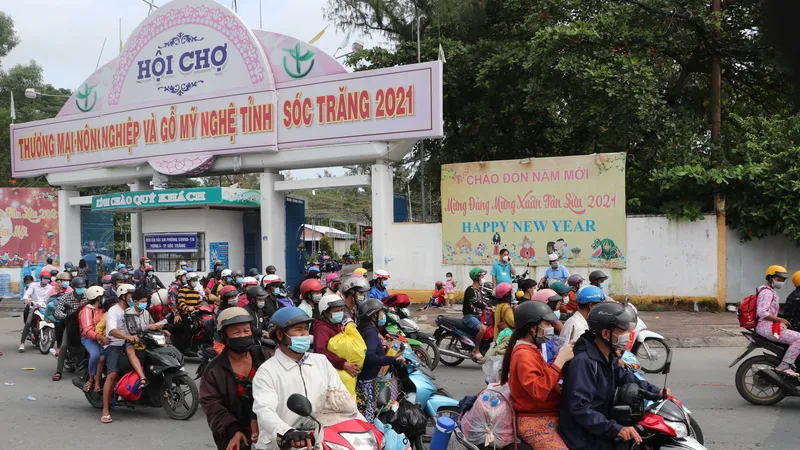 Sóc Trăng kiến nghị Chính phủ hỗ trợ khẩn cấp nhân lực và vật tư y tế