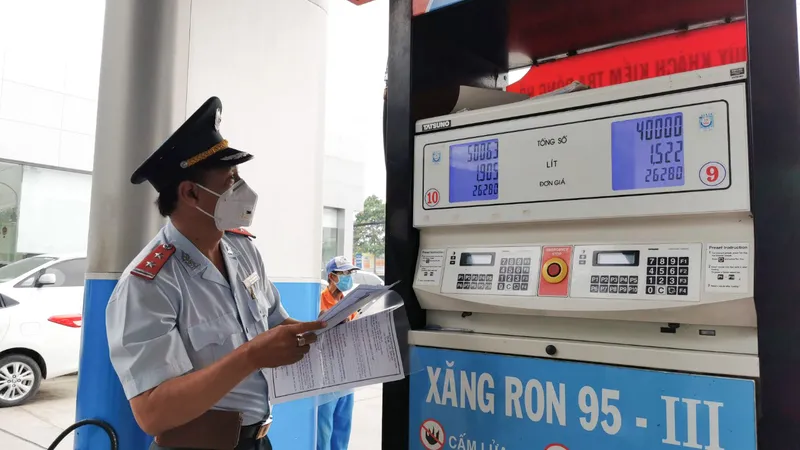 Cần Thơ: Xử lý nghiêm thương nhân để xảy ra tình trạng thiếu hụt xăng, dầu