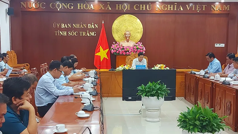 Sóc Trăng làm việc với các đơn vị đầu mối cung ứng xăng dầu 