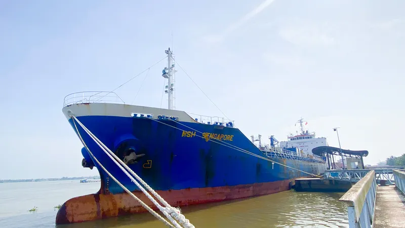 ĐBSCL tiếp tục được “bơm” hơn 8 triệu lít xăng RON 95