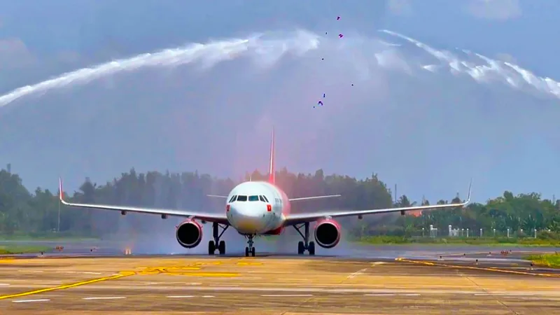 Khai trương đường bay thẳng đầu tiên giữa Cần Thơ và Quảng Ninh