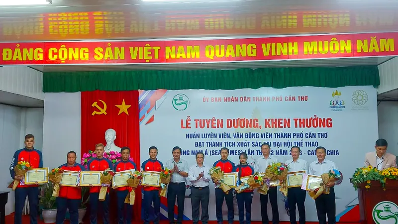 Cần Thơ thưởng nóng các huấn luyện viên, vận động viên đạt thành tích tại SEA Games 32