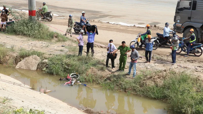 Vĩnh Long: Phát hiện thi thể người đàn ông dưới dốc cầu Mỹ Thuận 2