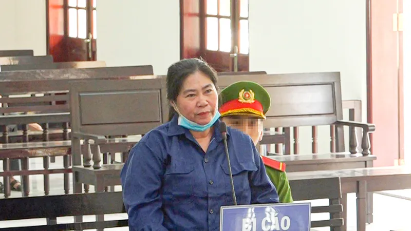 Phó Chánh án vòi tiền đương sự lãnh án 4 năm tù