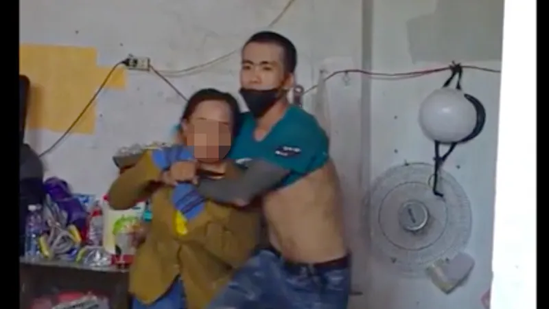 Khen thưởng các tập thể, cá nhân giải cứu con tin bị kẻ "ngáo đá" dùng dao khống chế