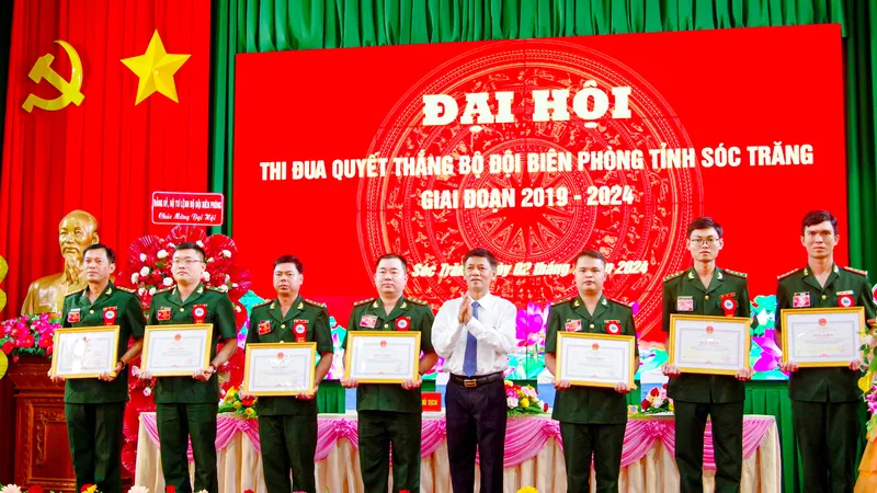  Sóc Trăng: 5 năm, Bộ đội Biên phòng hỗ trợ cứu nạn thành công 51 phương tiện 