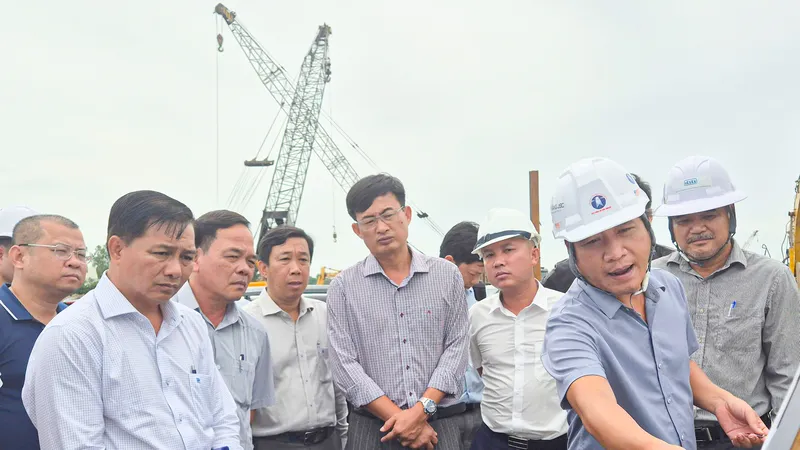 Thi công Dự án thành phần 4 cao tốc Châu Đốc - Cần Thơ – Sóc Trăng chậm tiến độ: Sóc Trăng “tuýt còi” nhà thầu 