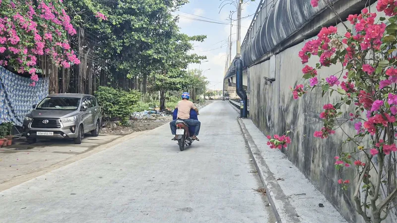 Dạ cầu Hưng Lợi (Cần Thơ) thông thoáng sau phản ánh của Báo SGGP