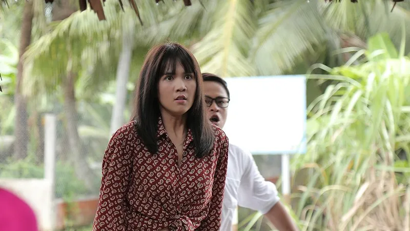 Ngọc Trinh vào vai gái quê trong phim Tết 2019