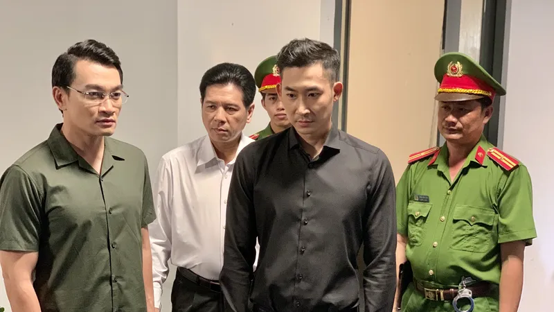 Phim Vợ quan và những góc khuất chốn quan trường