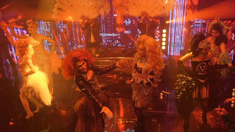 Kiều Minh Tuấn hóa thân drag queen trong phim mới
