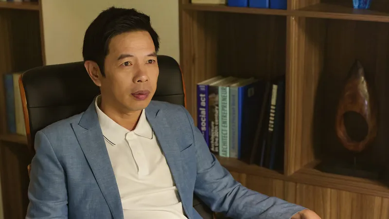 Hé lộ tạo hình đại gia tài phiệt của Thái Hòa