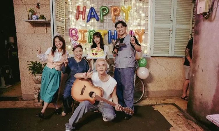 Vượt trăm tỷ, "Gặp lại chị bầu" thẳng tiến quốc tế