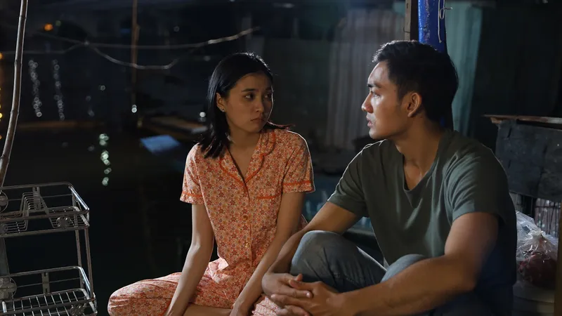 Thế giới trong gương và bài học về “đổ lỗi cho số phận”